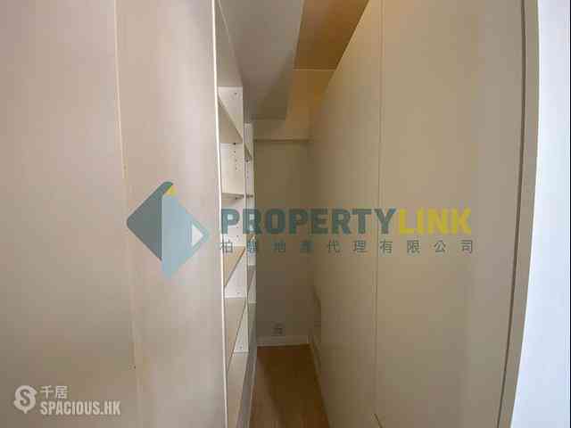 Sheung Wan - Welland Building 08