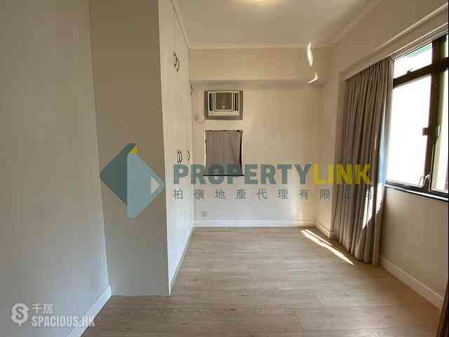 Sheung Wan - Welland Building 06