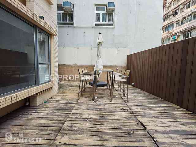 Wan Chai - The Morrison 01