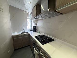 Mid Levels Central - Jing Tai Garden Mansion 18