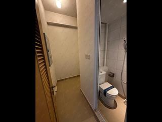 Wong Chuk Hang - The Southside Phase 2 La Marina Tower 2A 06