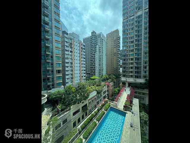 Wan Chai - The Avenue Phase 2 Block 1 01