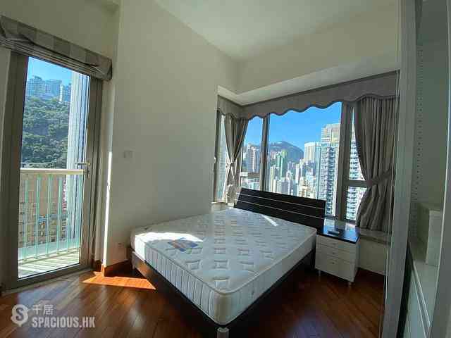 Wan Chai - The Avenue Phase 2 07