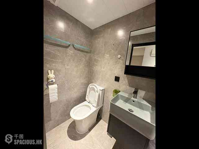 Cheung Sha Wan - Wing Ning Building Block A 08