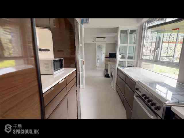 Braemar Hill - Wilshire Towers Block B 08