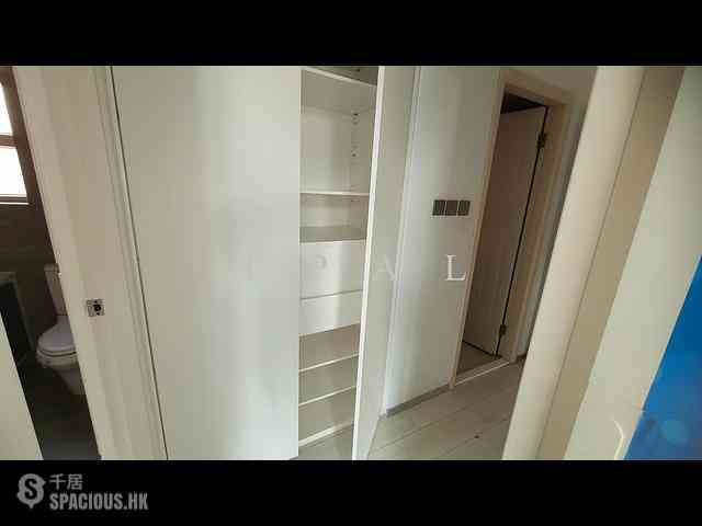 North Point - Island Place 10