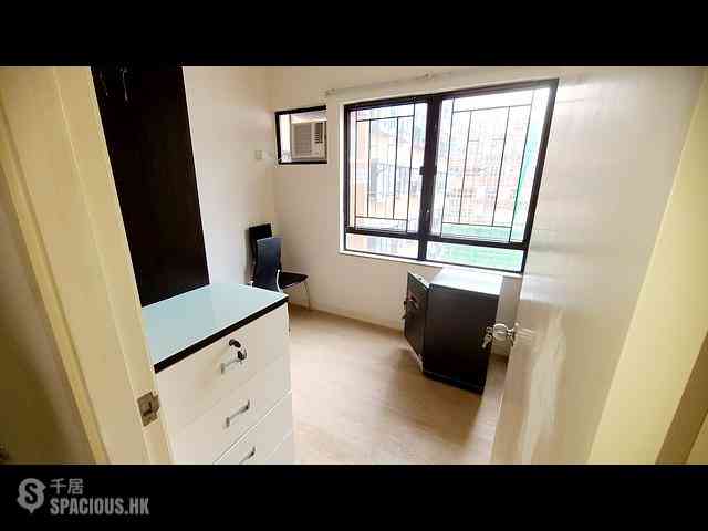 North Point - Roca Centre 04