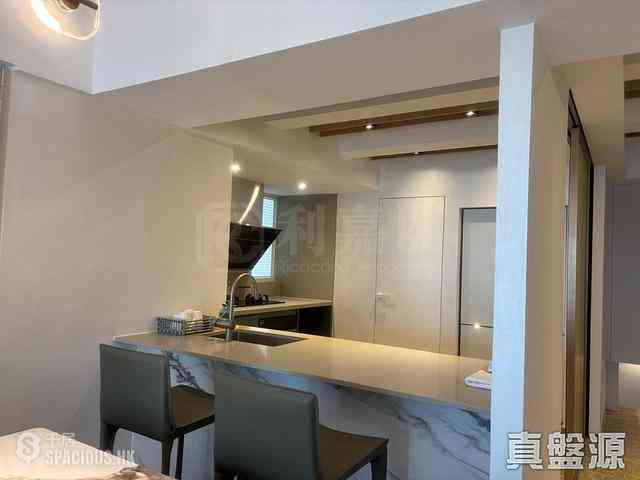 Mid Levels West - Realty Gardens Venice Court (Block 3) Venice Court 04