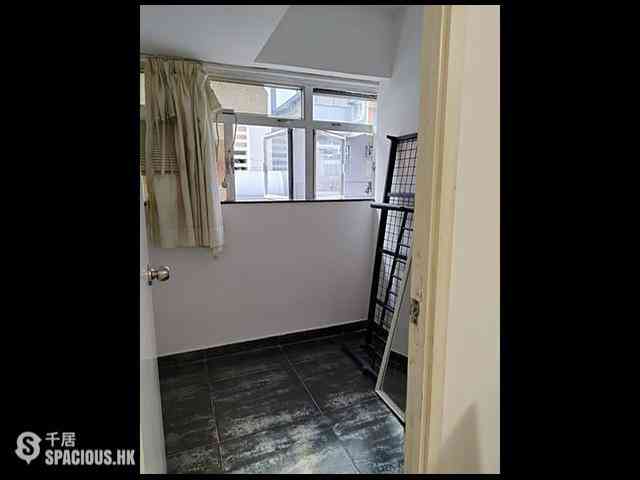 Wan Chai - Lok Ku House 05