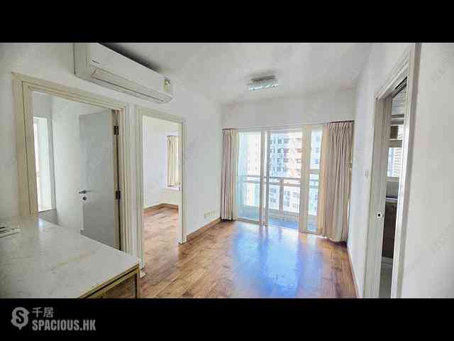 Soho - Centrestage Block 2 05