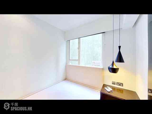 Wan Chai - Yuk Yat Building 09