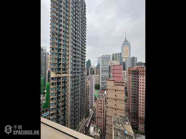 Wan Chai - The Avenue Phase 1 Block 5 02