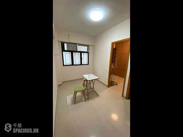 Sai Ying Pun - The First Building 02