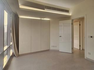 Wan Chai - Convention Plaza Apartments 05