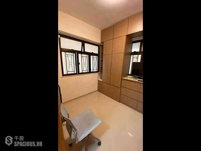 Sai Ying Pun - The First Building 03
