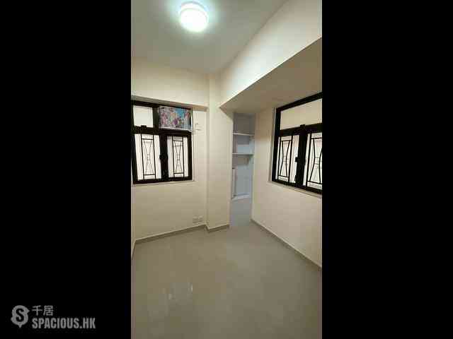 Sai Ying Pun - The First Building 04