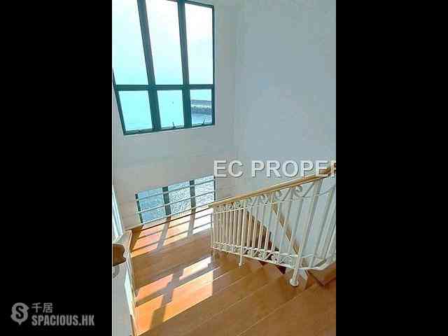 Stanley - Stanley Beach Villa 04