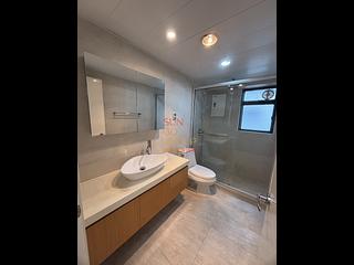 Mid Levels Central - The Grand Panorama Block 2 02