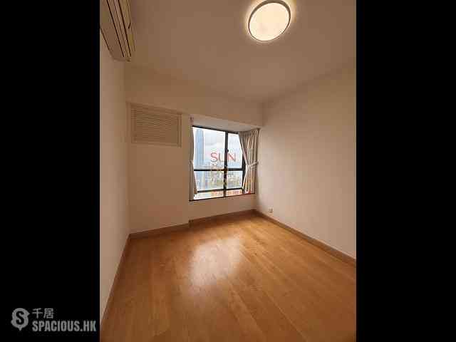 Mid Levels Central - The Grand Panorama Block 2 03