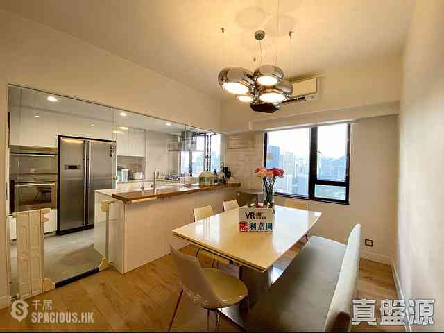 Mid Levels Central - Robinson Heights Block 2 01