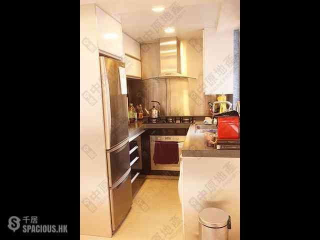 Tai Hang - Rhenish Mansion 04