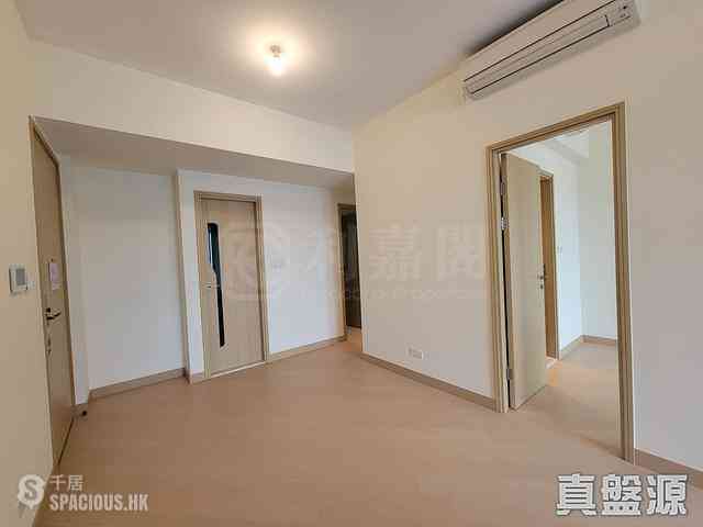 Cheung Sha Wan - Grand Victoria 02