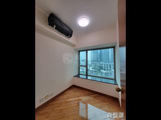West Kowloon - Sorrento Phase 1 Block 5 10