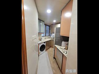 West Kowloon - Sorrento Phase 1 Block 5 12