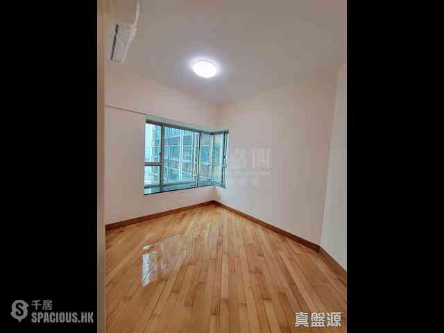 West Kowloon - Sorrento Phase 1 Block 5 05