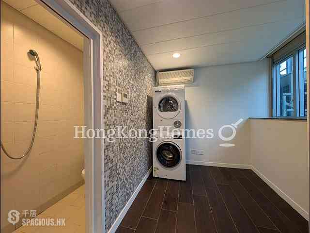 Repulse Bay - The Lily 14