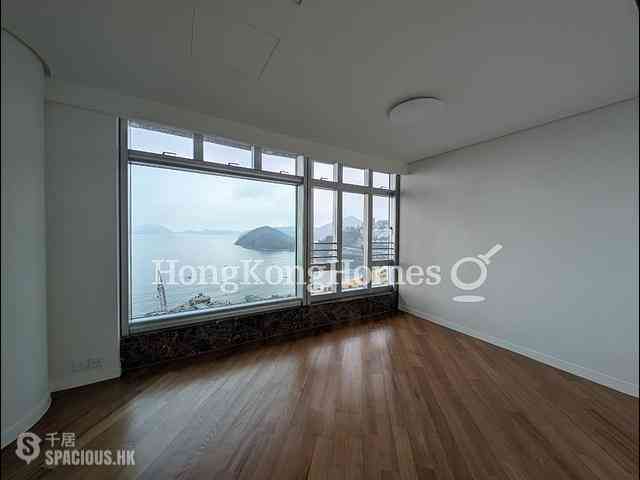 Repulse Bay - The Lily 13