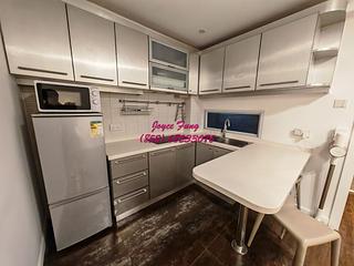 Poho - 170-172, Hollywood Road 06