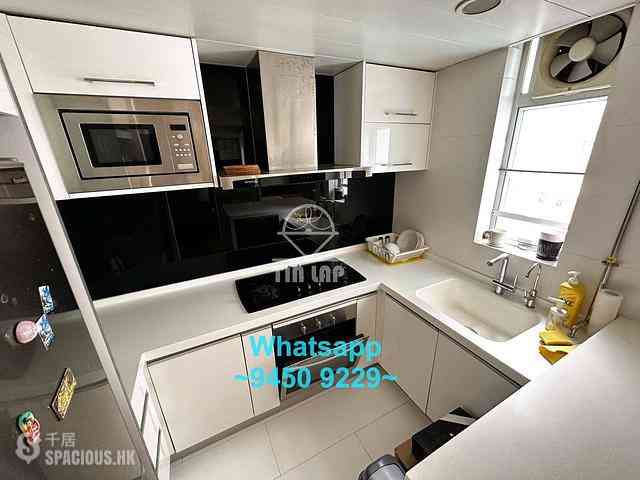 Sheung Wan - Wing Yu Building 09