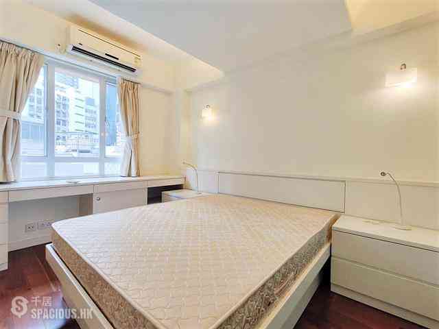 Sheung Wan - On Wing Building 03