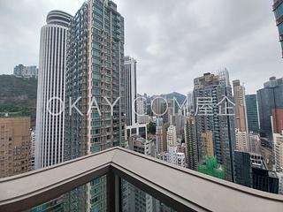 Wan Chai - The Avenue Phase 2 09