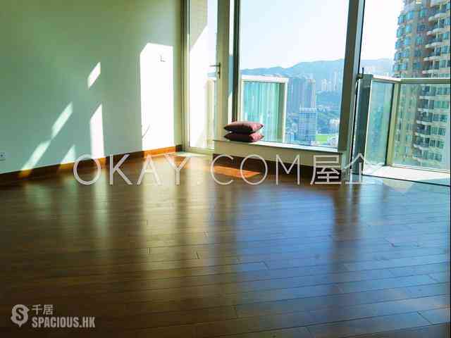 Wan Chai - The Avenue Phase 2 03