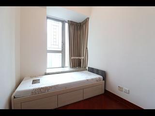 Wan Chai - The Avenue Phase 1 03