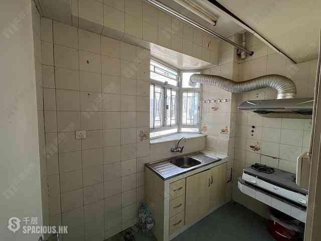Causeway Bay - Lockhart House 06