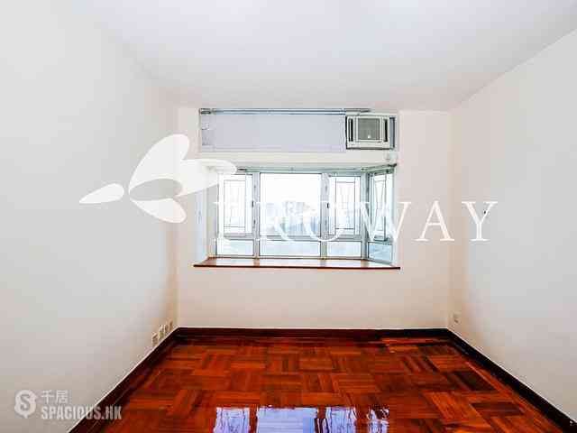 Ap Lei Chau - South Horizons Phase 2 Yee Ngar Court (Block 9) 04