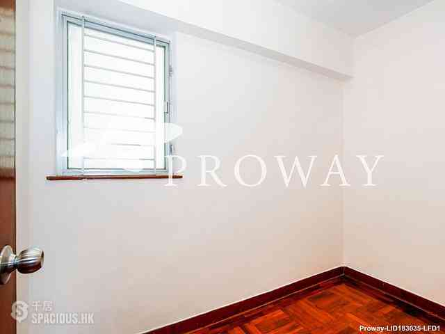 Ap Lei Chau - South Horizons Phase 2 Yee Ngar Court (Block 9) 10