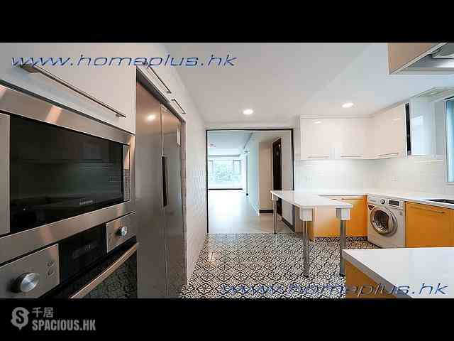 Clear Water Bay - Hillview Court 03