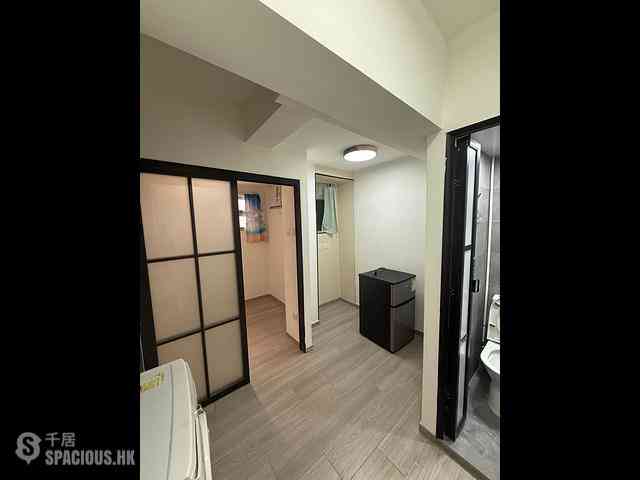 Mong Kok - Wing Wah Building 03