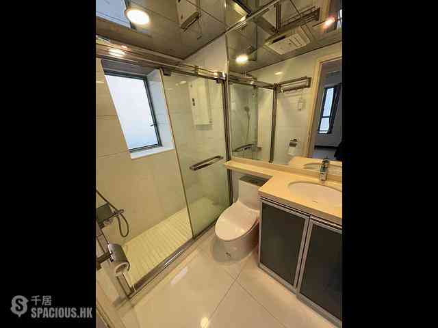 Tsim Sha Tsui - The Victoria Towers Tower 3 05
