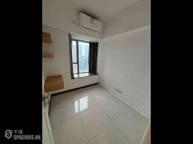 Tsim Sha Tsui - The Victoria Towers Tower 3 06