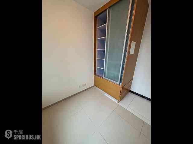 Tsim Sha Tsui - The Victoria Towers Tower 3 08