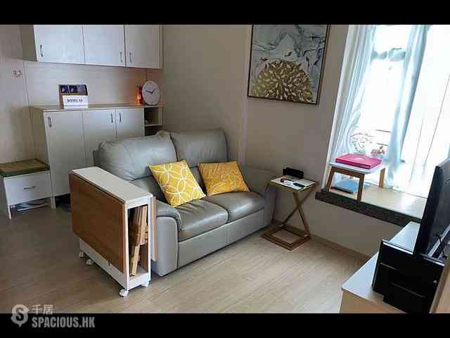 Tseung Kwan O - The Metro City Phase 1 Block 6 02