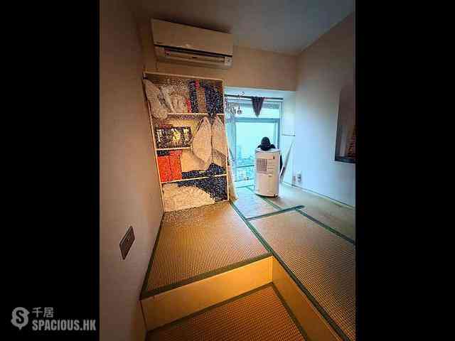 Tseung Kwan O - The Metro City Phase 1 Block 6 09