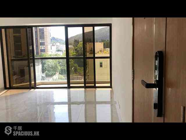 Jardines Lookout - Cavendish Heights Block 8 03