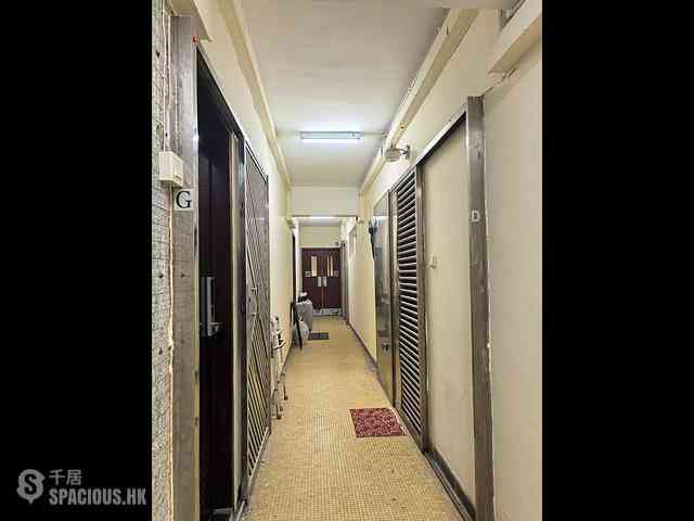 Wan Chai - Paul Yee Mansion 01