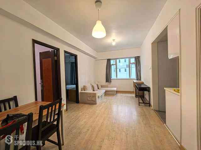 Wan Chai - Paul Yee Mansion 02